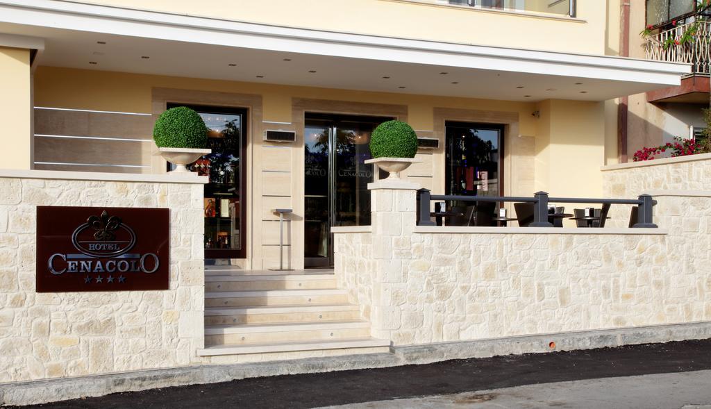 Hotel Cenacolo ソンマ・ヴェズヴィアーナ エクステリア 写真